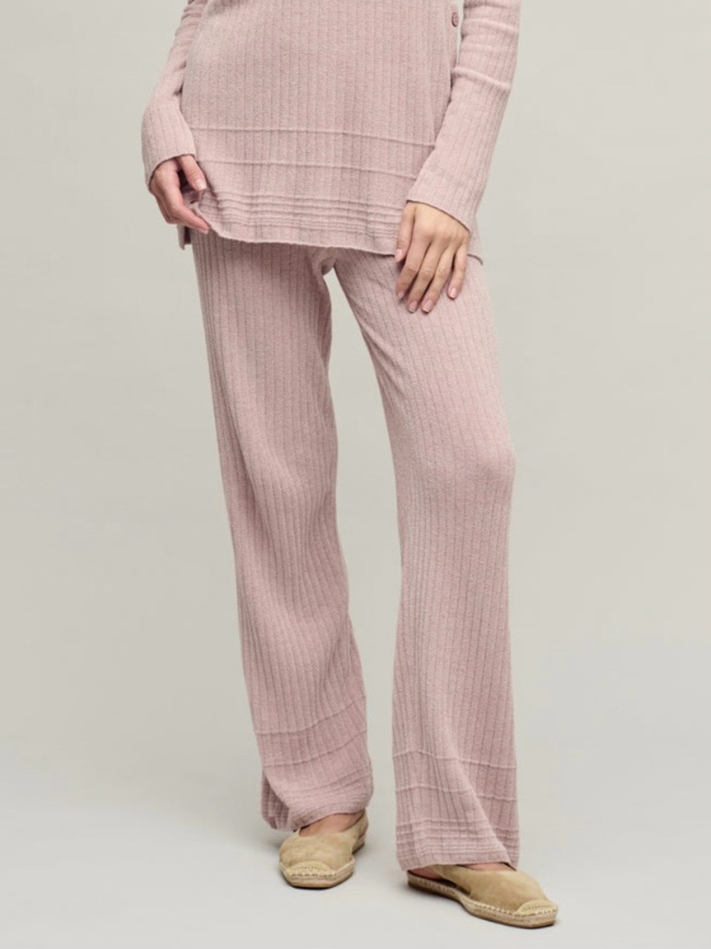 Barefoot Dreams Textured Hem Rib Pants Teaberry Cozy Chic Ultra Lite - Picture 3 of 13